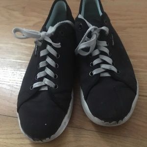 REEBOK comfy sneakers